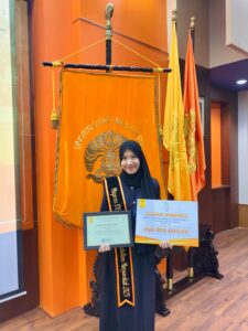 1. Kholisha - Jakarta (Mahasiswa Berprestasi)