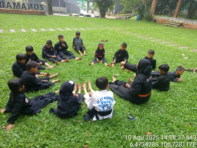 Kegiatan KSJ Akademi (2)