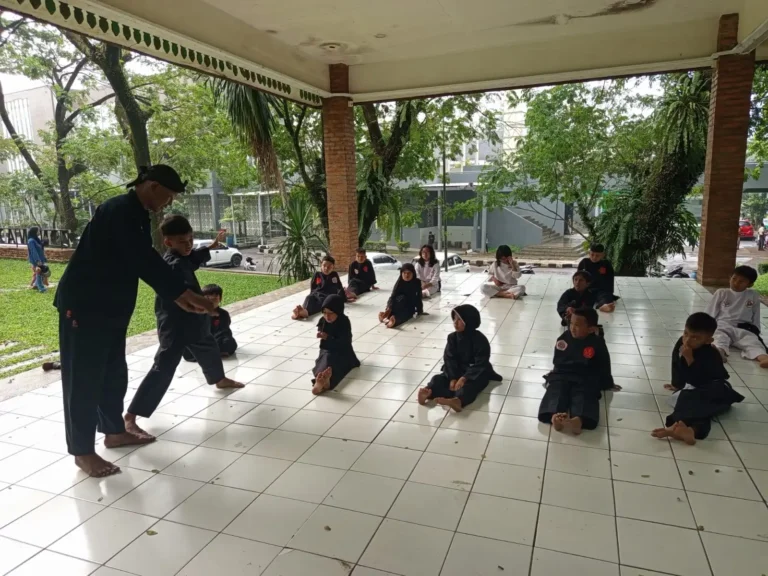 Kegiatan KSJ Akademi